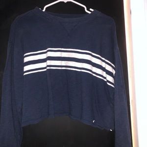 long sleeve hollister crop top